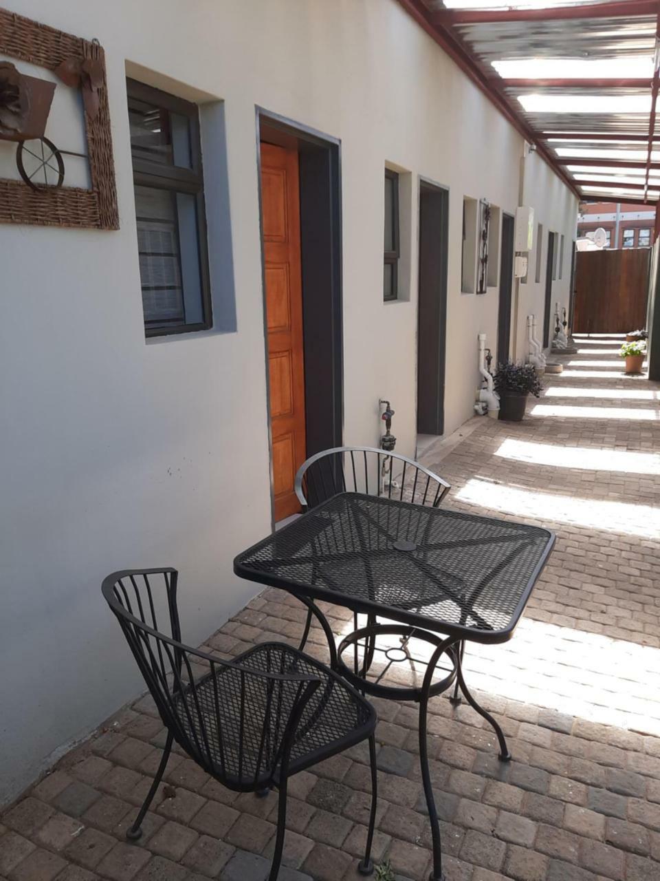 Lux Rooms On 37 Bloemfontein Exterior photo